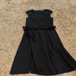 Chic Black Midi Dress with Belt